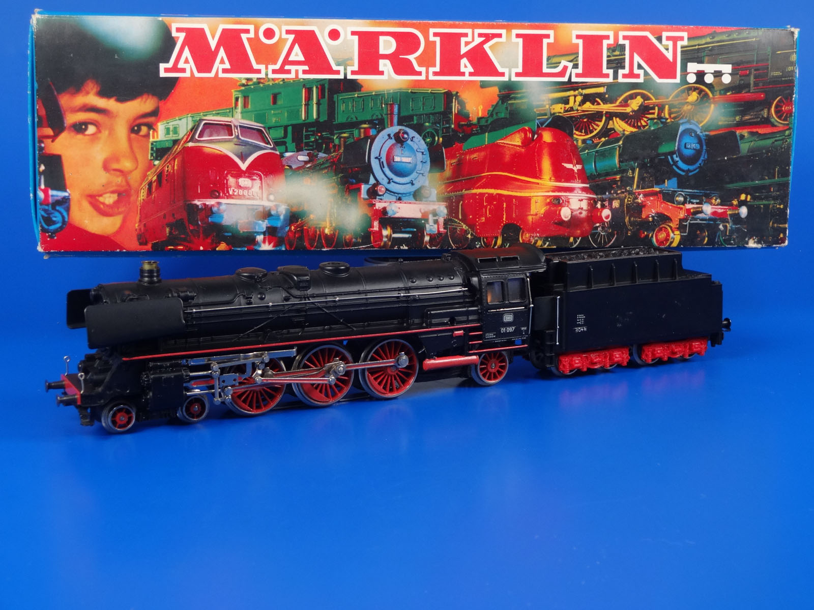 MARKLIN H0 - 3048 - Steam Locomotive BR 01 097 Smoke Generator